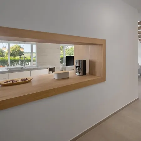 3 Bedroom Gorgeous In Novigrad * Karpinjan
